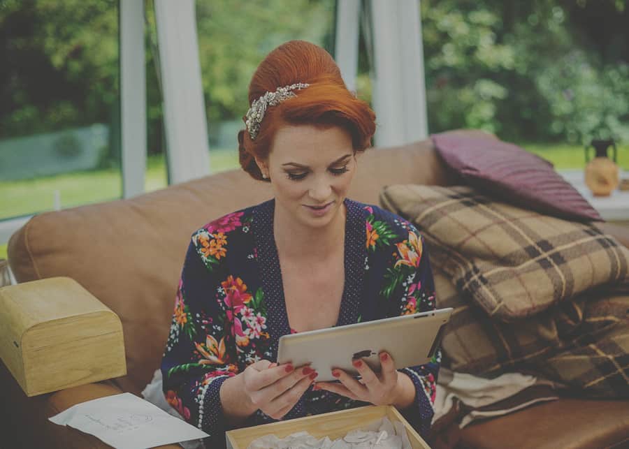 The bride reads a message from her fiance