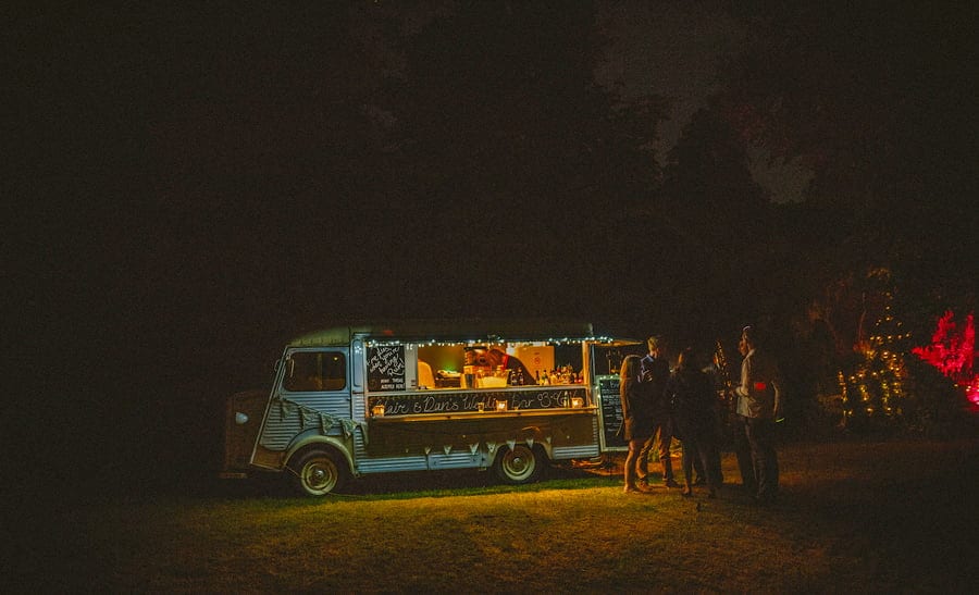 The cocktail van in the garden of the wedding